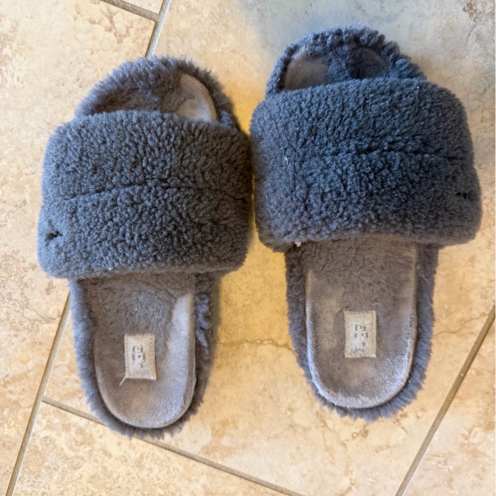 UGG Gray Fluffy Slippers